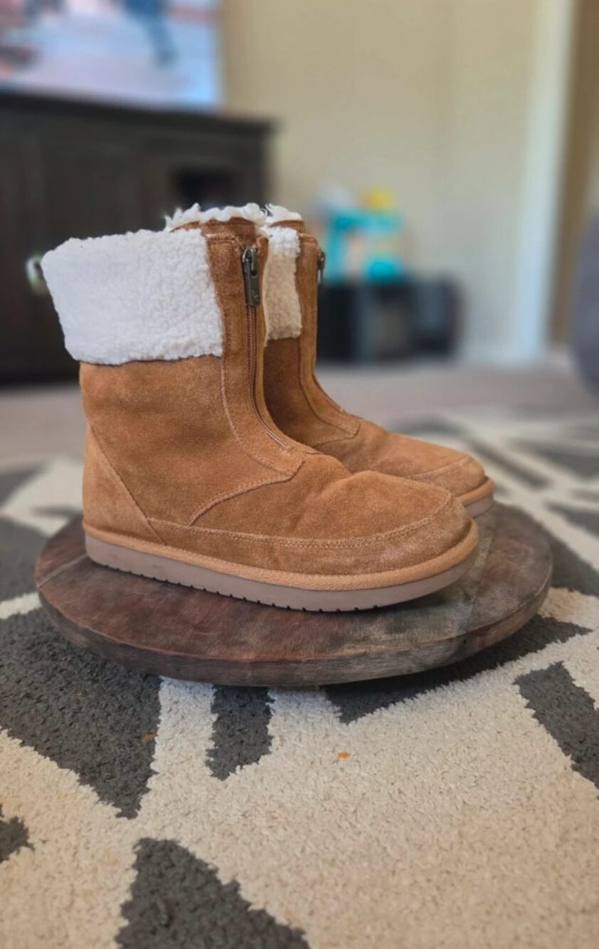 Koolaburra by UGG Girls Chestnut Sherpa Cuff Zip Boots Size 5Y